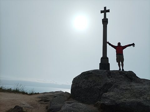 Cruz de peregrinos en Finisterre