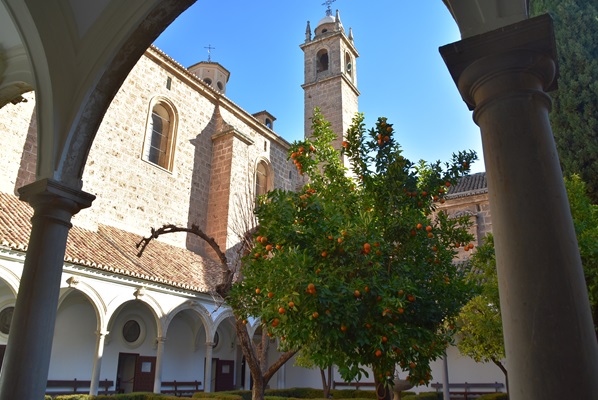 Claustro monasterio de la Cartuja