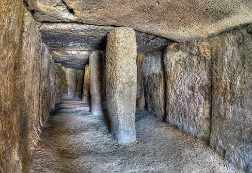 Interior dolmen de Menga