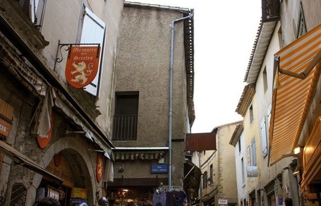 Casco medieval carcassonne 2