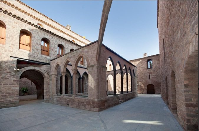 Interior del castillo de Cardona