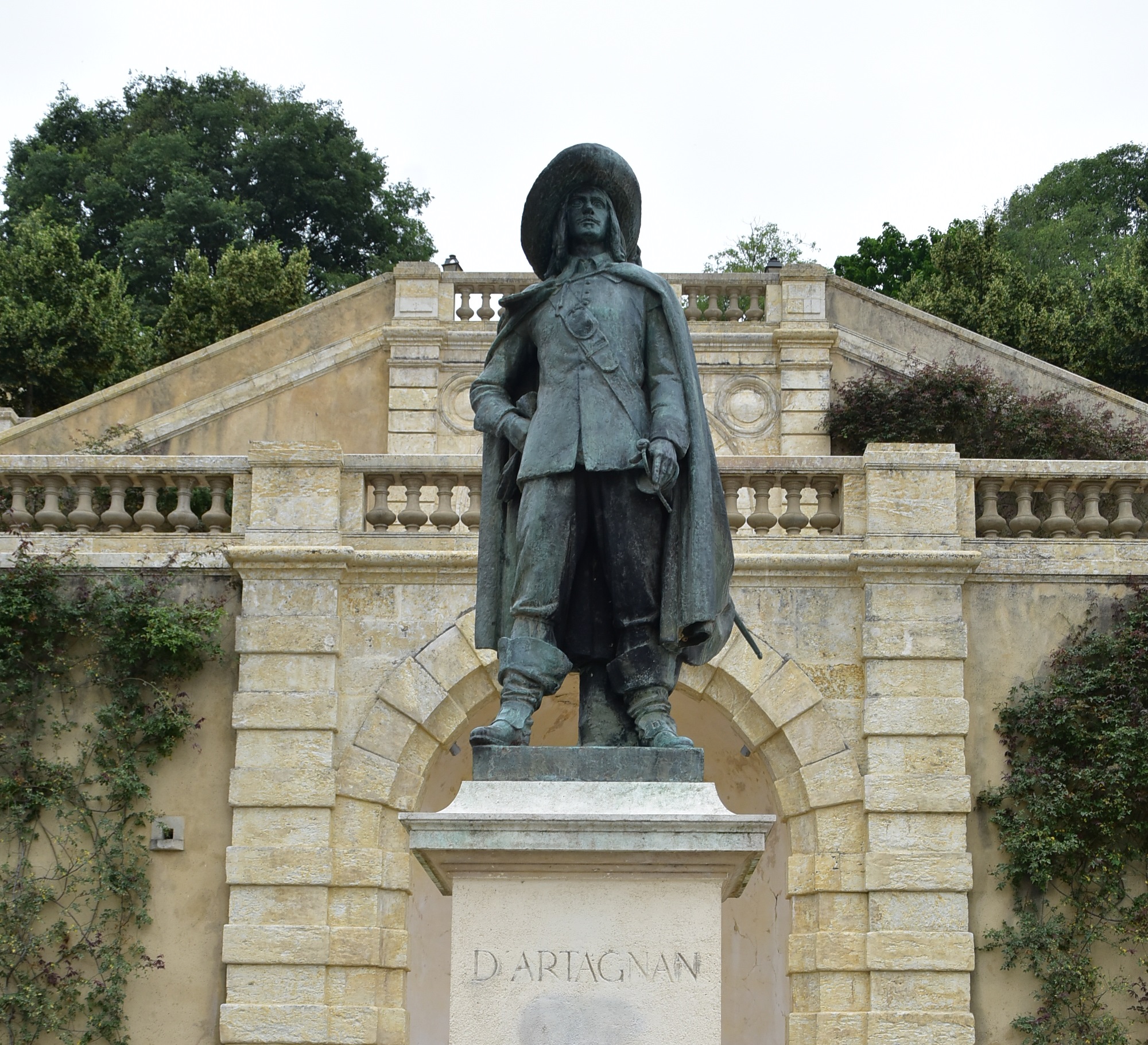 Estatua de D´Agtagnan